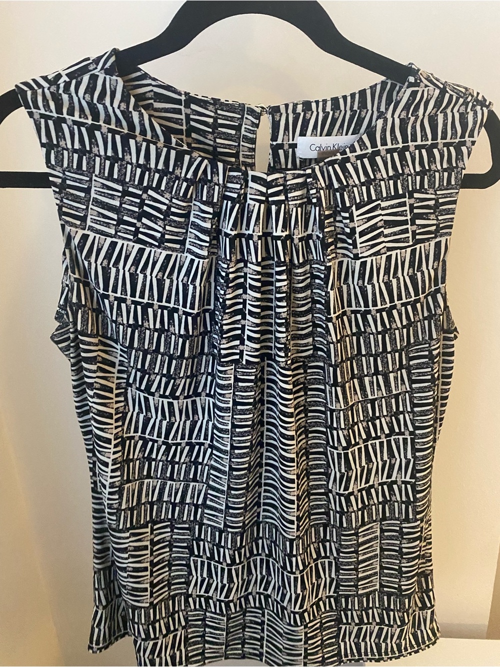 Calvin Klein Black and White Geometric Sleeveless Top